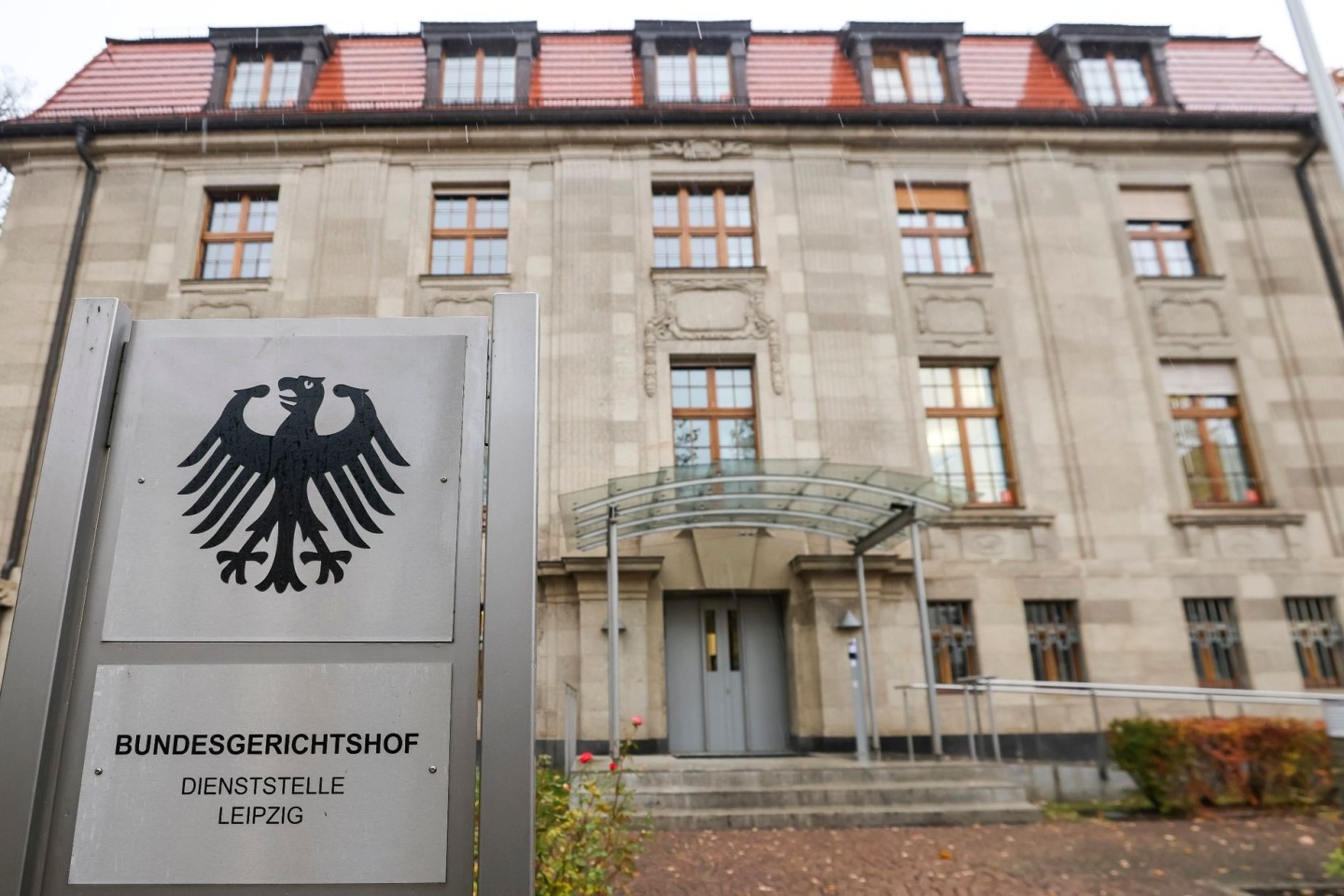 Die Leipziger Dienststelle des Bundesgerichtshofes (BGH) überprüfte ein Mord-Urteil und bestätigte es.