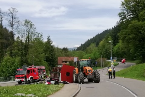 29 Verletzte bei Maiwagen-Unfall in Südbaden
