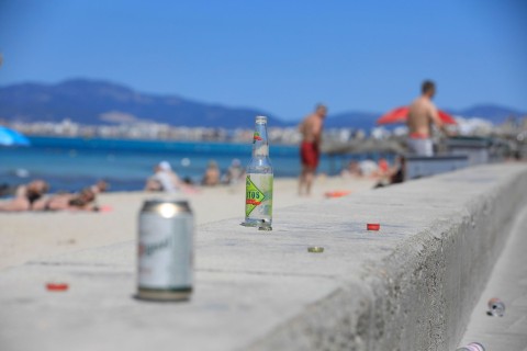 Alkoholverbot auf offener Straße am Ballermann in Kraft