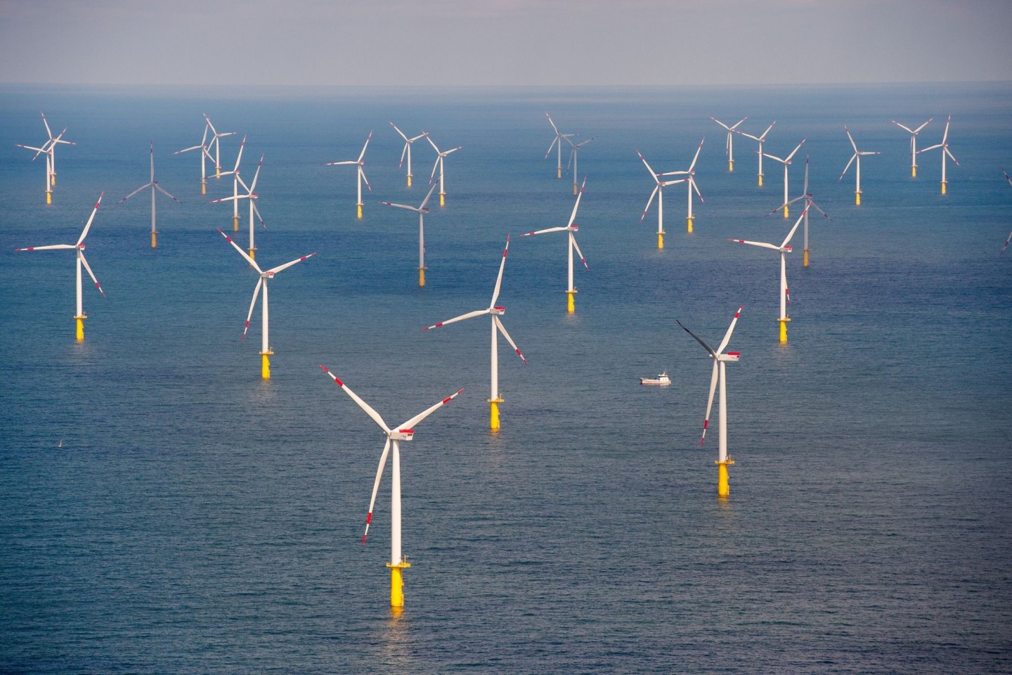 Der Offshore-Windpark «Butendiek» vor der Insel Sylt in der Nordsee.