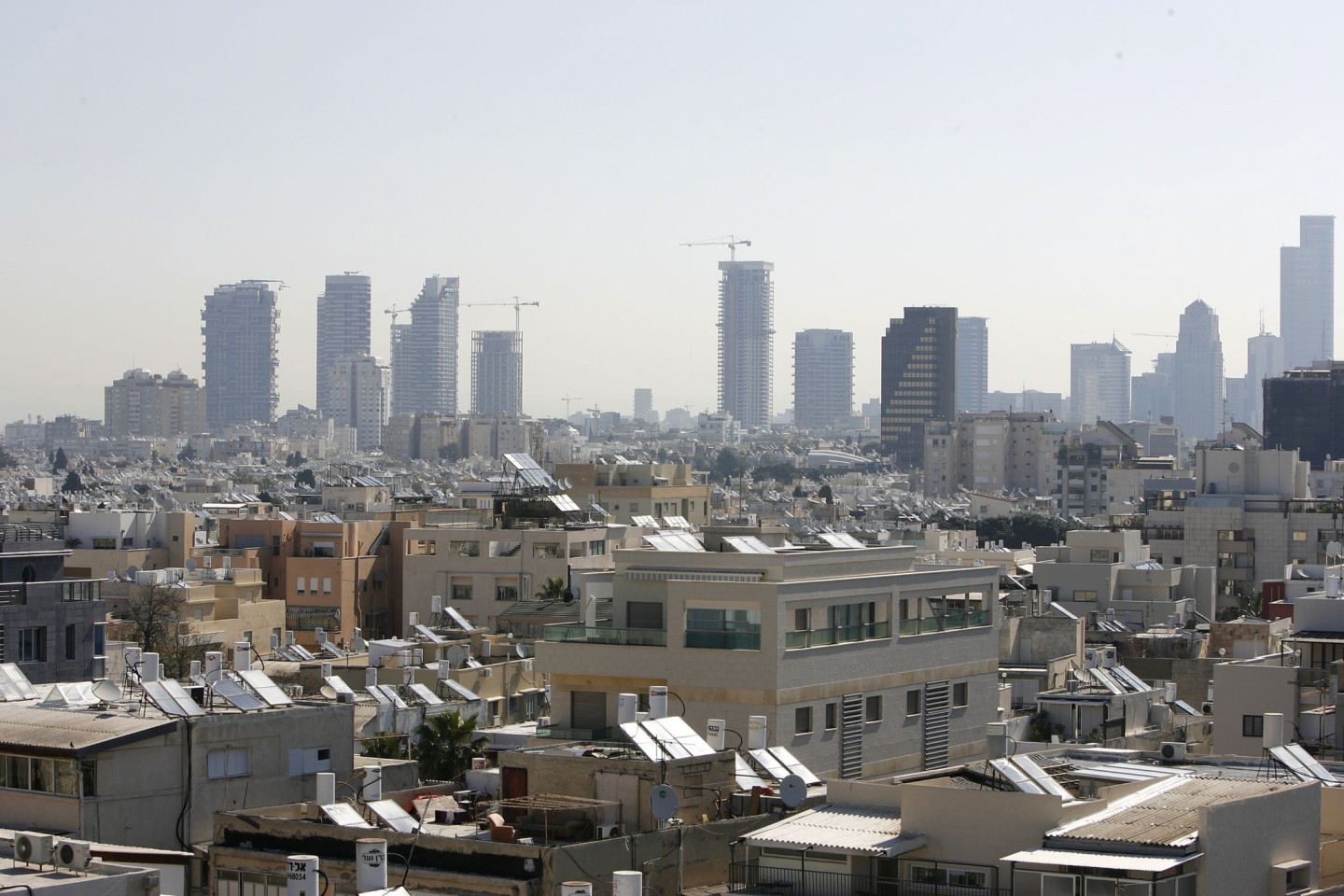 Blick über Tel Aviv. Die israelische Küstenmetropole ist laut dem britischen «Economist»-Magazin die teuerste Stadt der Welt.
