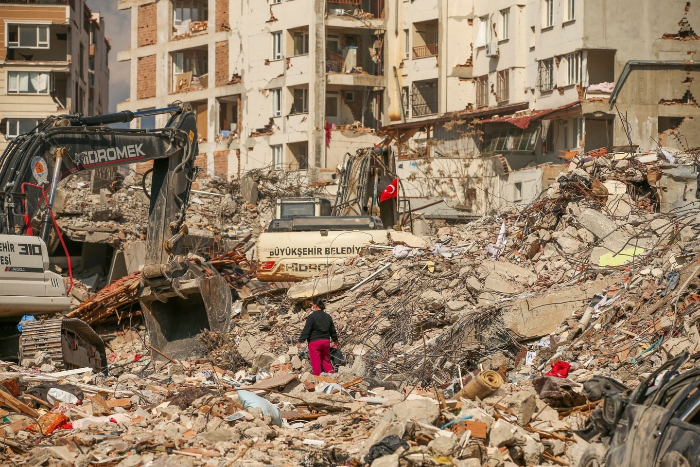 Die Erdbebenkatastrophe hatte am 6. Februar begonnen. Seitdem gab es türkischen Angaben zufolge mehr als 7000 Nachbeben.