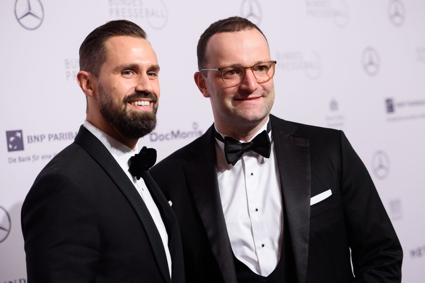 Jens Spahn (r.) und sein Ehepartner Daniel Funke im November 2018 beim 67. Bundespresseball im Hotel Adlon.