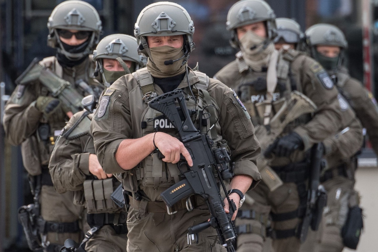 Beamte des Spezialeinsatzkommandos (SEK) der Polizei Frankfurt während einer Übung.