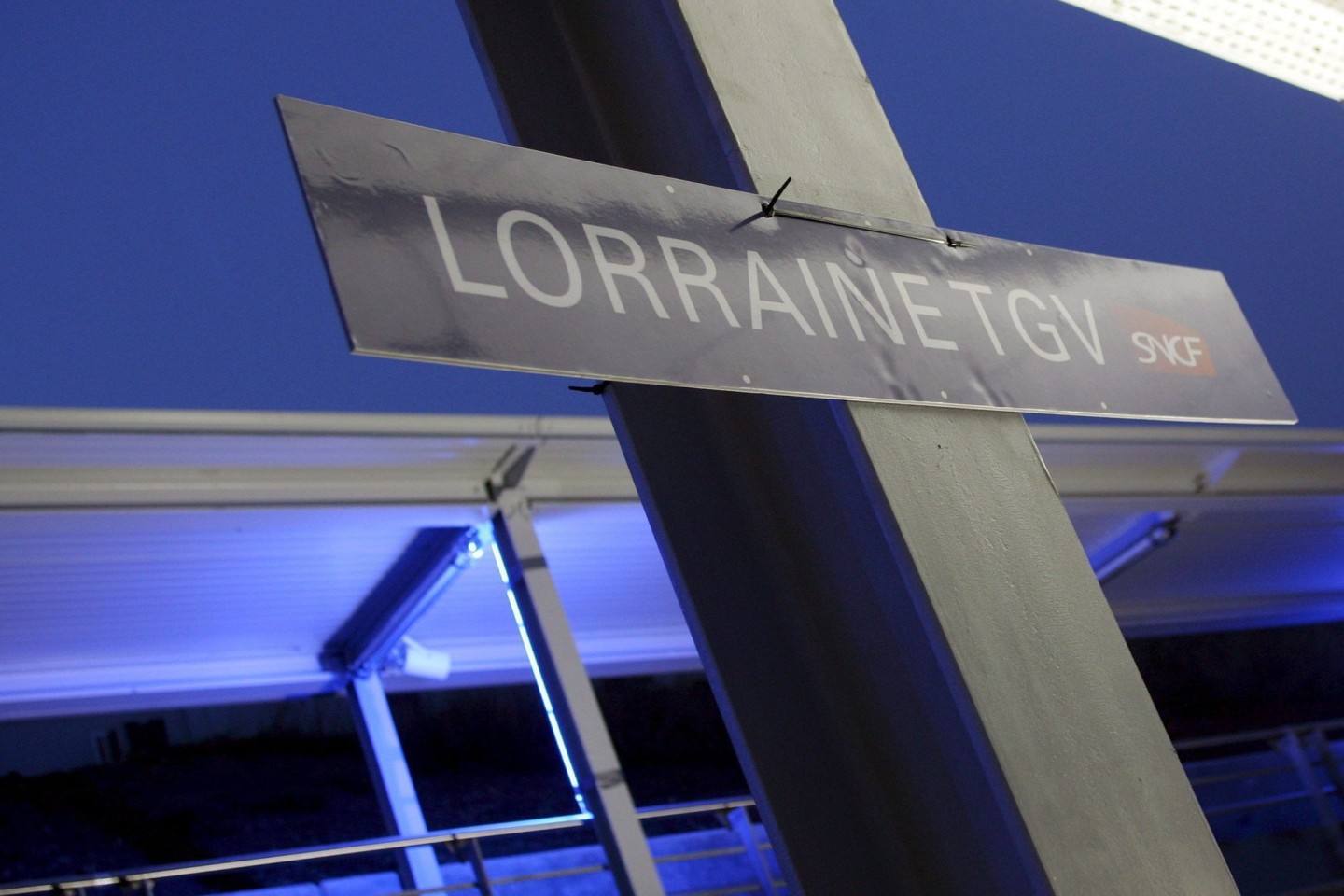 Im Bahnhof Lorraine TGV erblickte der kleine Félix das Licht der Welt.