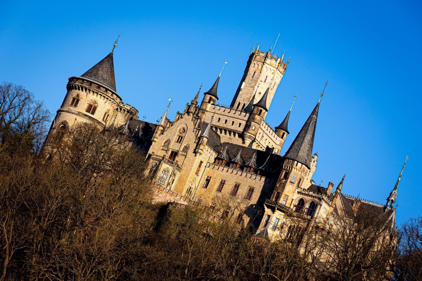 Das Schloss Marienburg südlich von Hannover: Im Streit um die Marienburg hat das Landgericht Hannover heute seine Entscheidung bekannt gegeben.