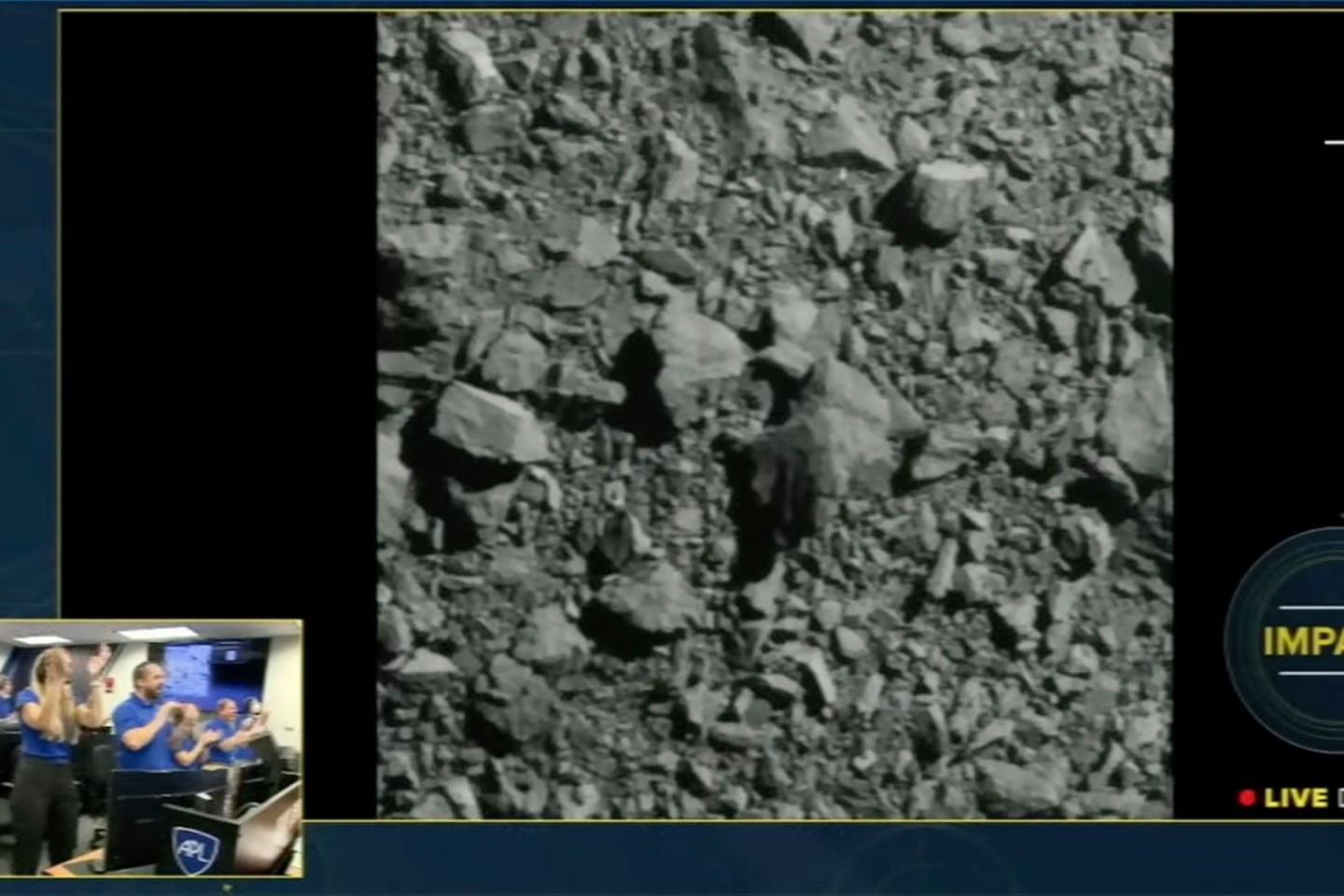 Dieses Videostandbild aus einem NASA-Livestream zeigt, wie die Raumsonde «Dart» («Double Asteroid Redirection Test») auf den Asteroiden Dimorphos stürzt.