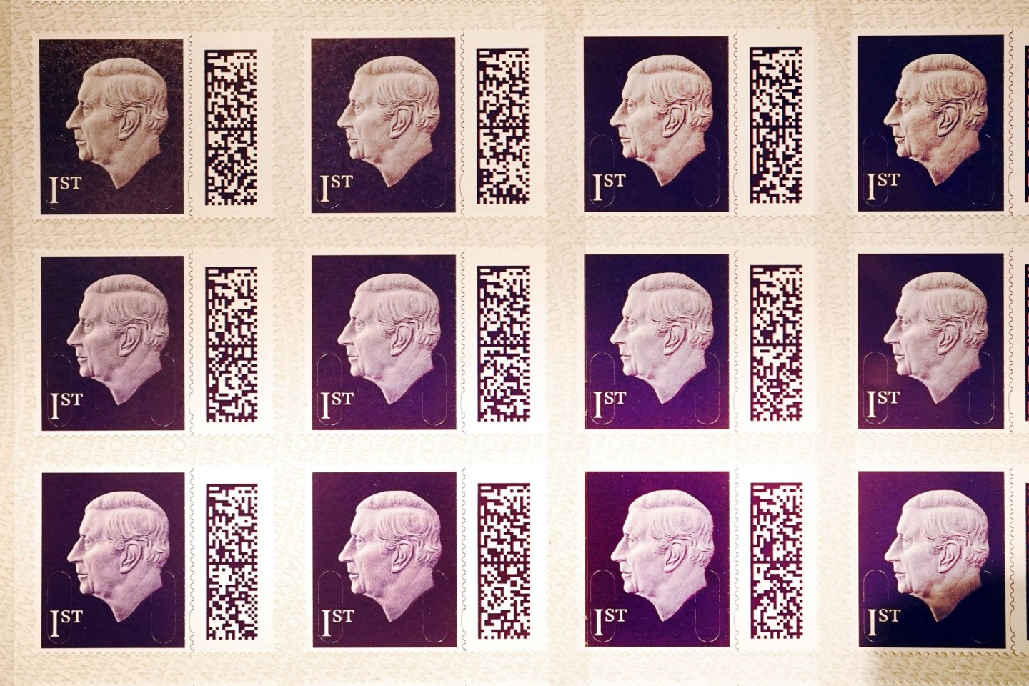 Die Briefmarke mit dem Antlitz von König Charles III. kommt im Laufe des Jahres in Umlauf.