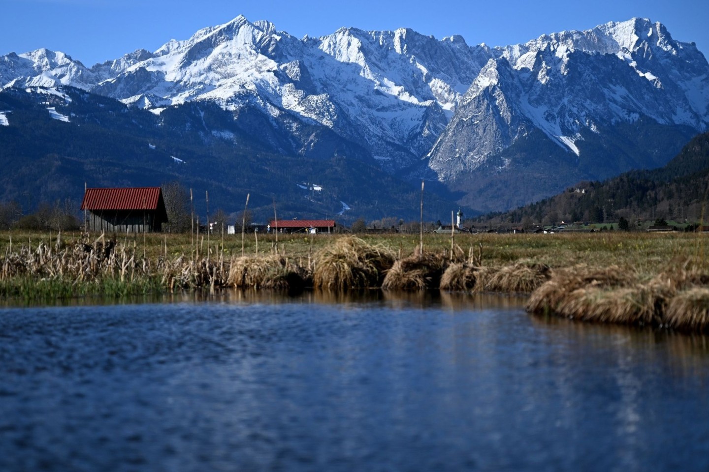 Die Garmischer Wiesen sollen auf die Welterbe-Liste der Unesco kommen - aber dagegen regt sich Widerstand.