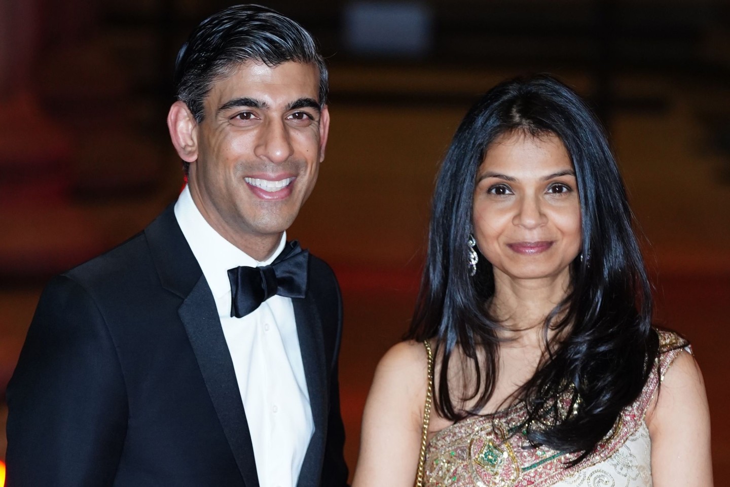 Sie gehören zu den Reichsten im Vereinigten Königreich: der Politiker Rishi Sunak und seine Frau Akshata Murthy.