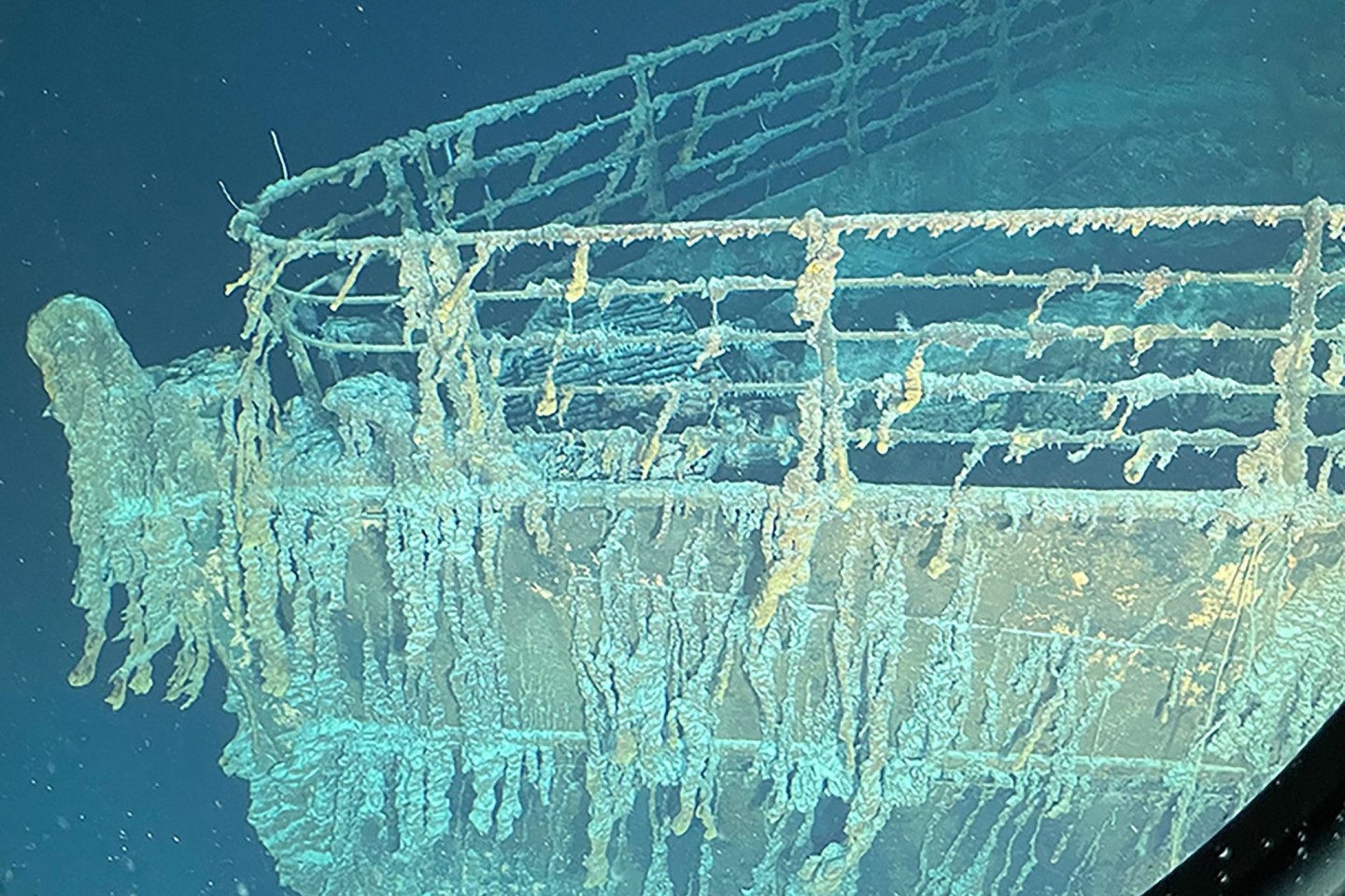 Dieses undatierte Foto zeigt den Bug der «Titanic». Im Nordatlantik suchen Rettungskräfte fieberhaft nach dem Tauchboot «Titan», das mit fünf Insassen auf dem Weg zum Wrack der «Titan...