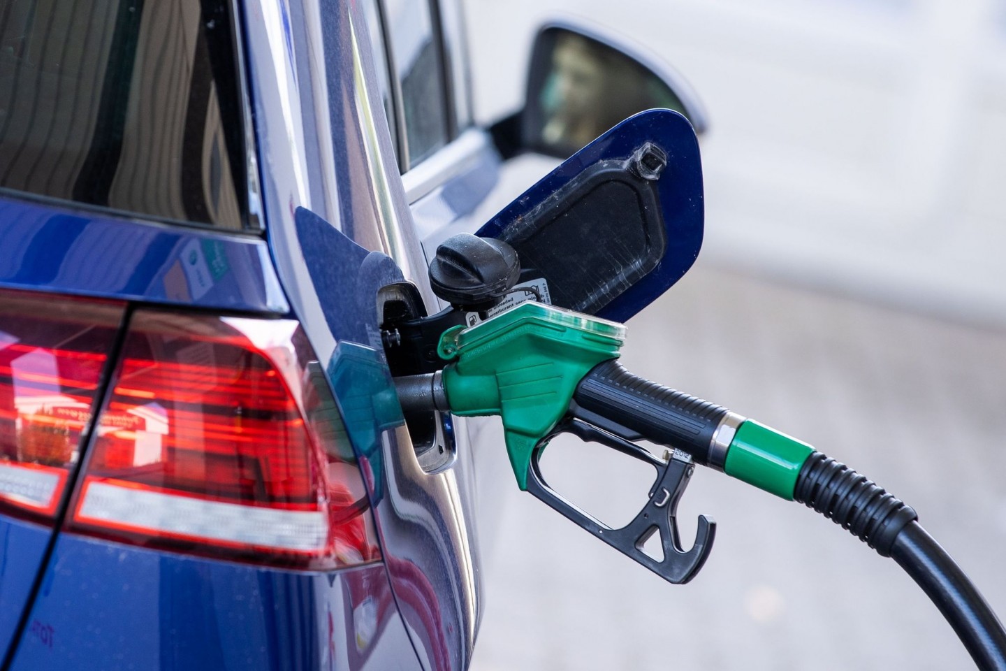 Das Umweltprogramm der Vereinten Nationen (UNEP) hat das weltweite Ende von verbleitem Benzin verkündet.